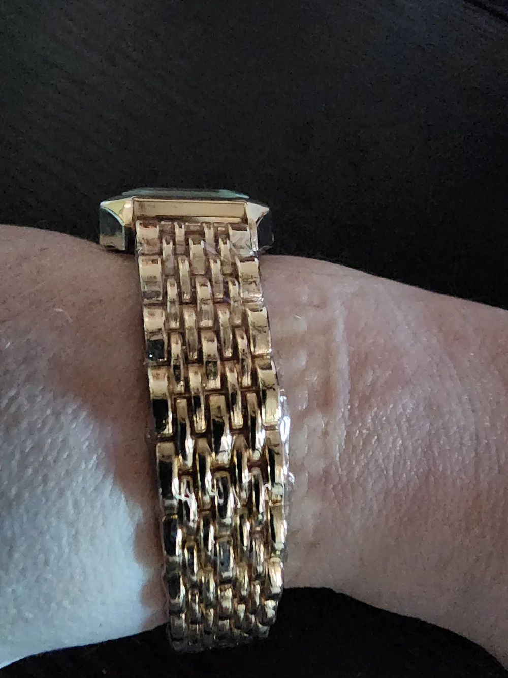 MREURIO Gold-Tone Rectangular Black Dial Wristwatch